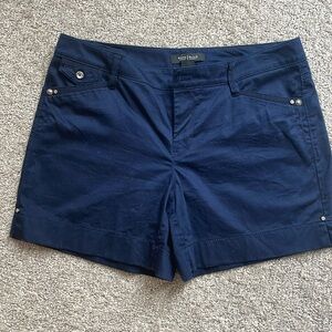 White House black market shorts -navy